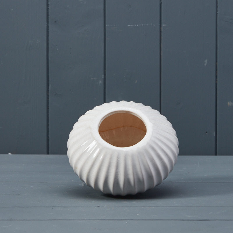 White Ceramic Pot (15cm)