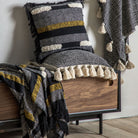 Woven Throw with Tassels Black