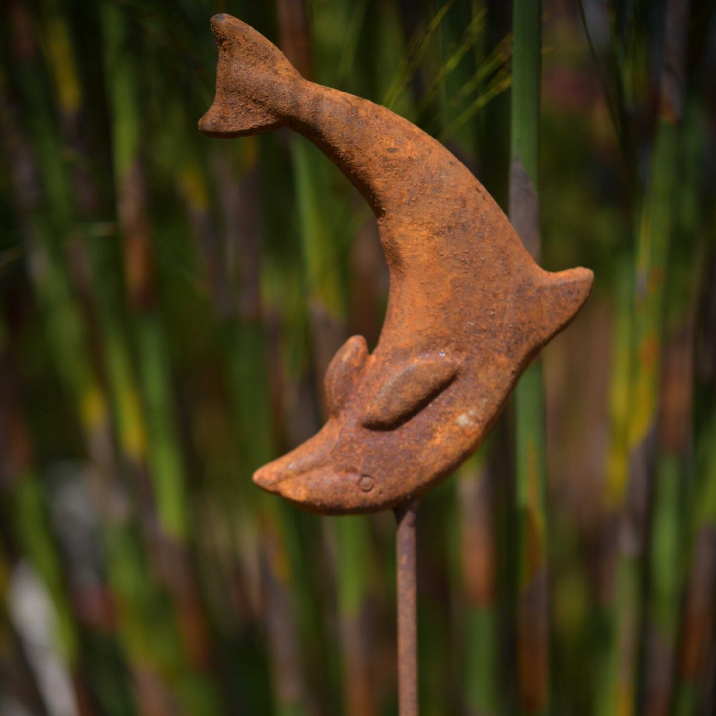 Dolphin stake sculpture - WowCornwall