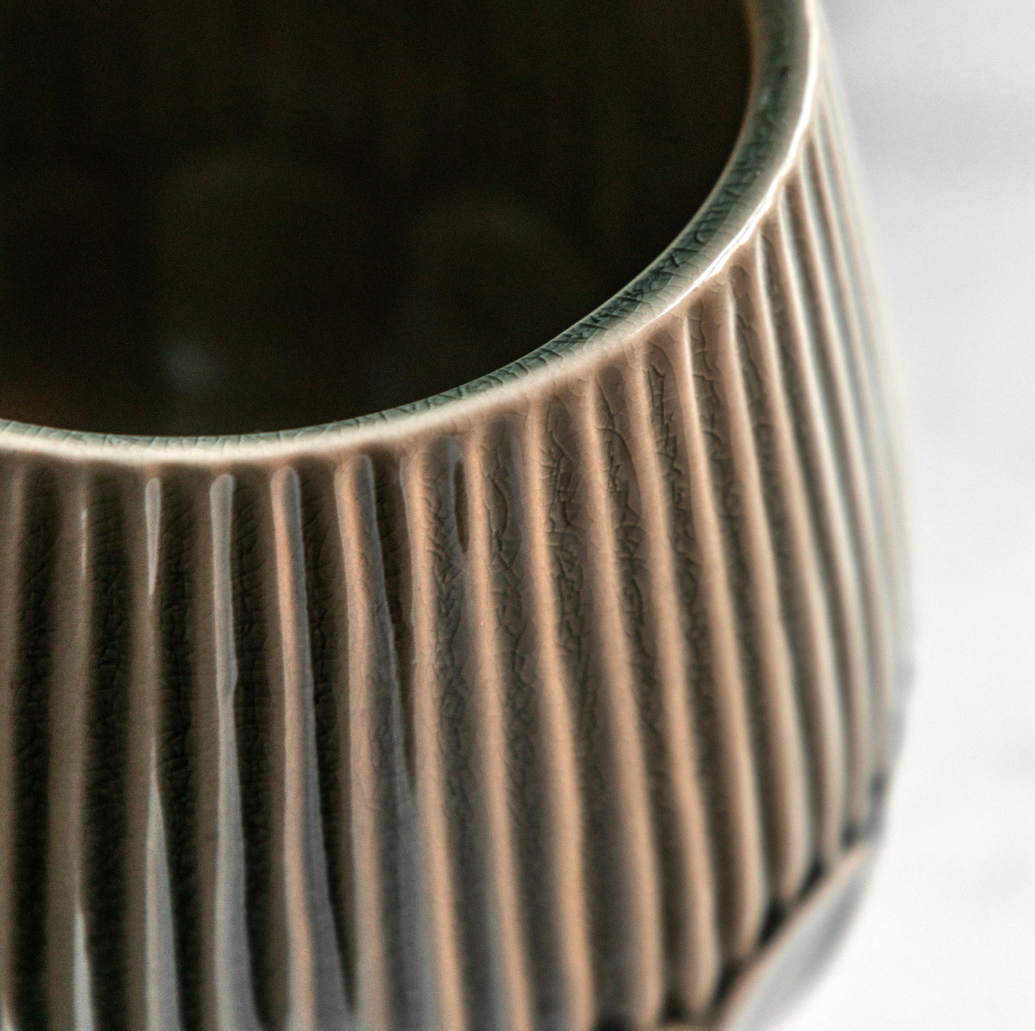 Elia Ceramic Planter Green