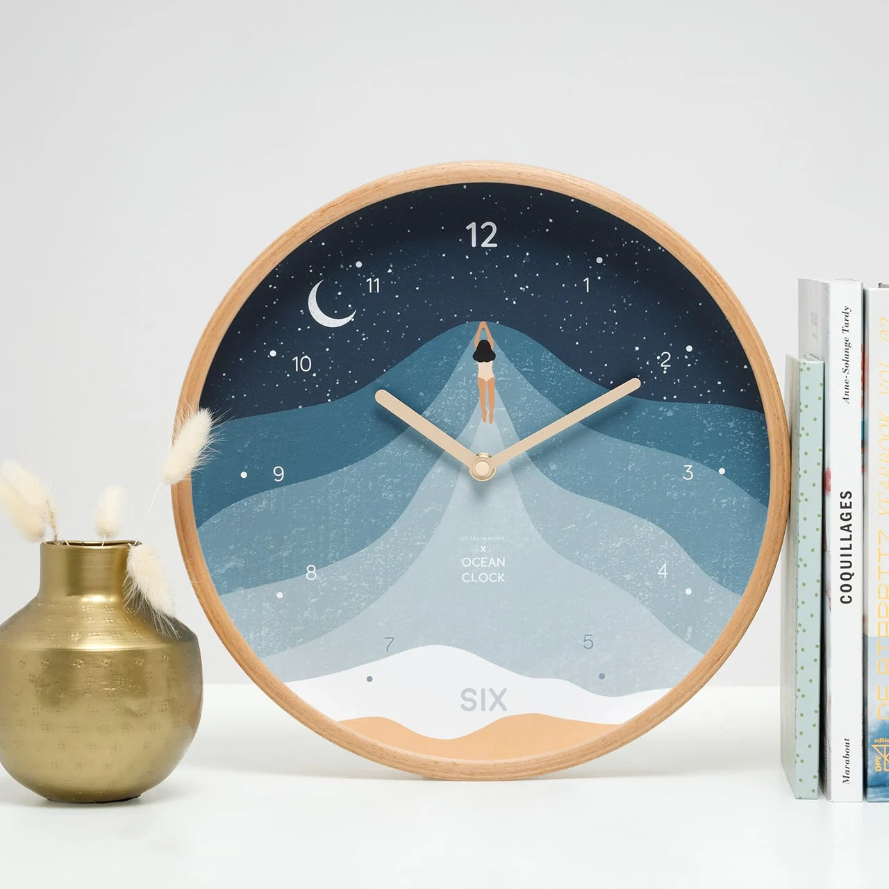 Clock Iuliastration | Limited edition - WowCornwall